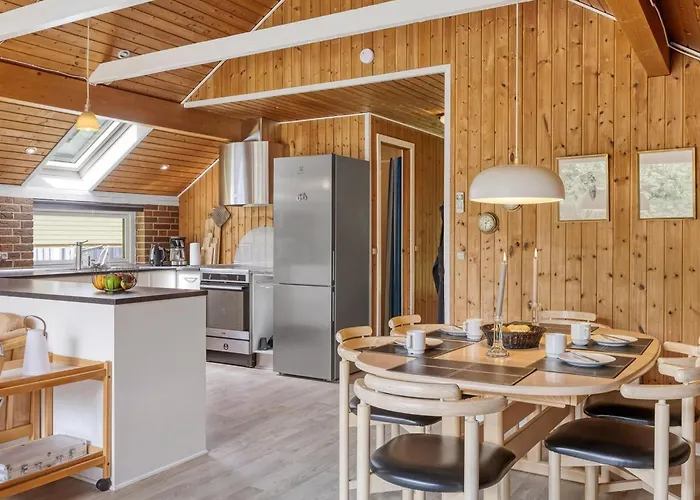 Pance - 20km To The Fjord By Interhome Feriehus